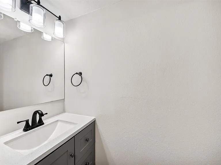 5328 Brownway St #B15 — Photo 12