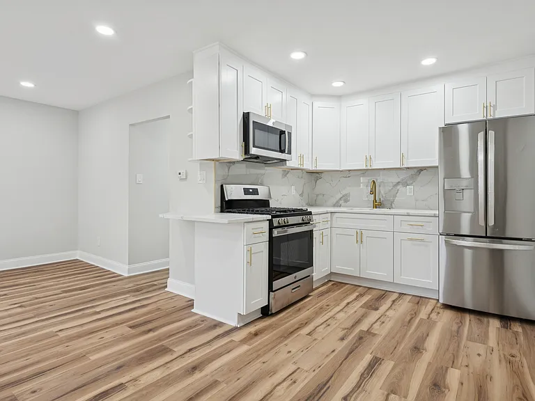 527 Homestead Rd #B — Photo 4