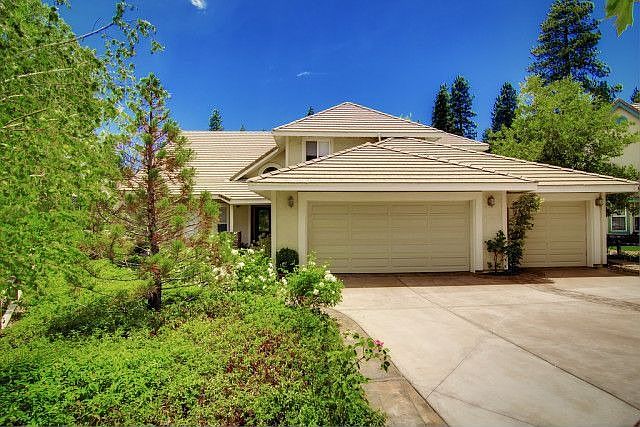 1st image of 27553 Meadow Cove Ct