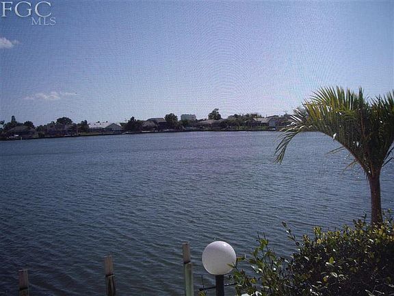 2nd image of 702 SW 49th Ln