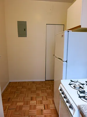 Rented by City & Suburban | media 30