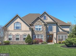 1211 Summit Way, Mechanicsburg, PA 17050