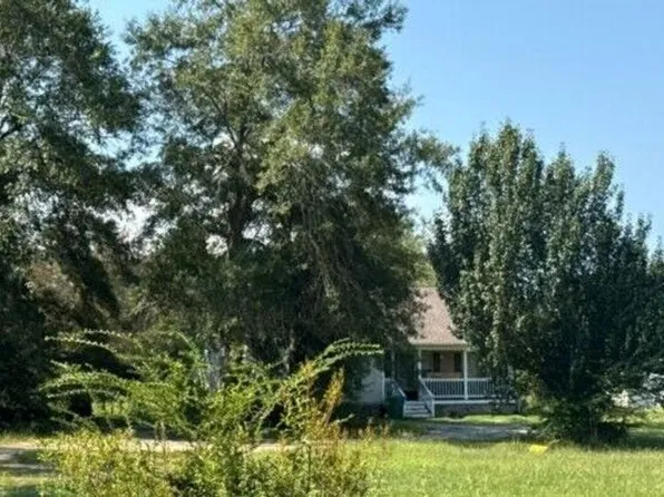 11563 Allen Rd, Biloxi, MS 39532