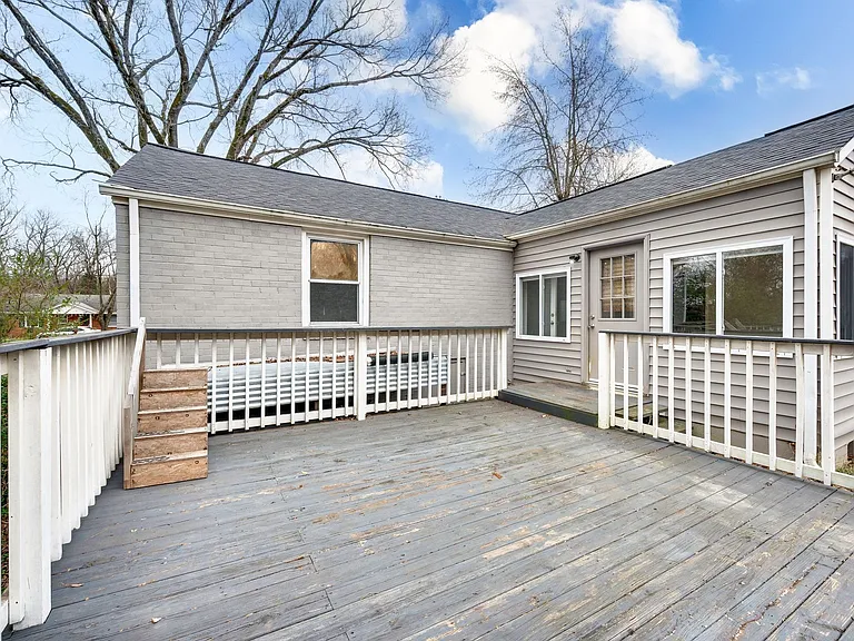 5023 Packard Dr — Photo 30