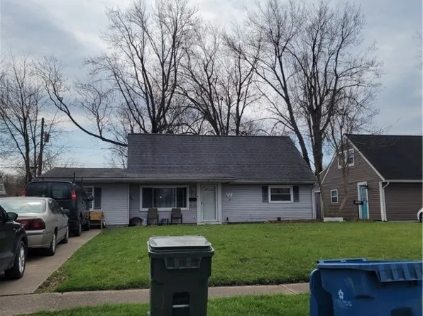 4880 Saddlewood Dr, Sheffield Lake, OH 44054