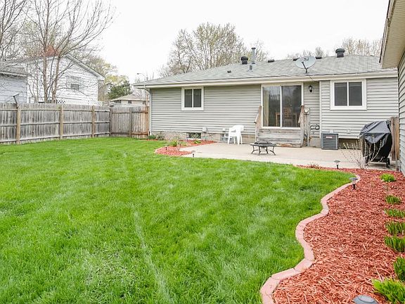 5th image of 926 Oakview Ln