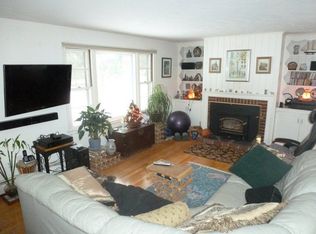 22 Freedom Dr, Collinsville, CT 06019