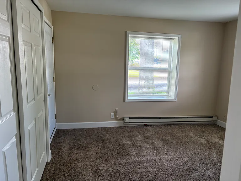 202 S Olive St #A — Photo 4