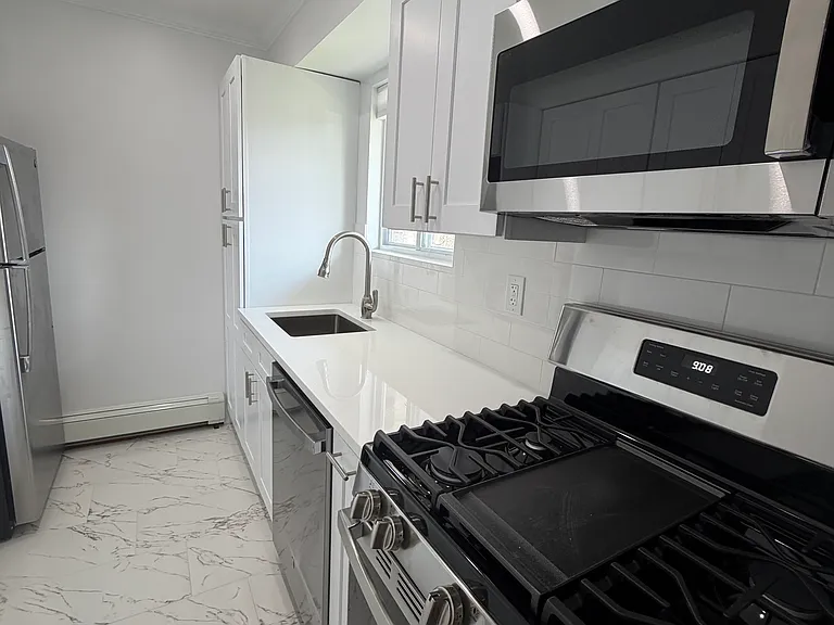 14 Central Dr #5 — Photo 16