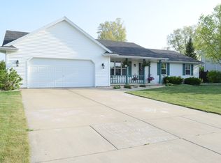3112 Essen Rd, Green Bay, WI 54311