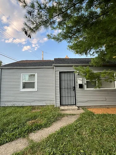 6154 Commodore Dr Photo 1