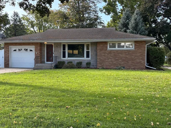 207 Taylor St, Dwight, IL 60420