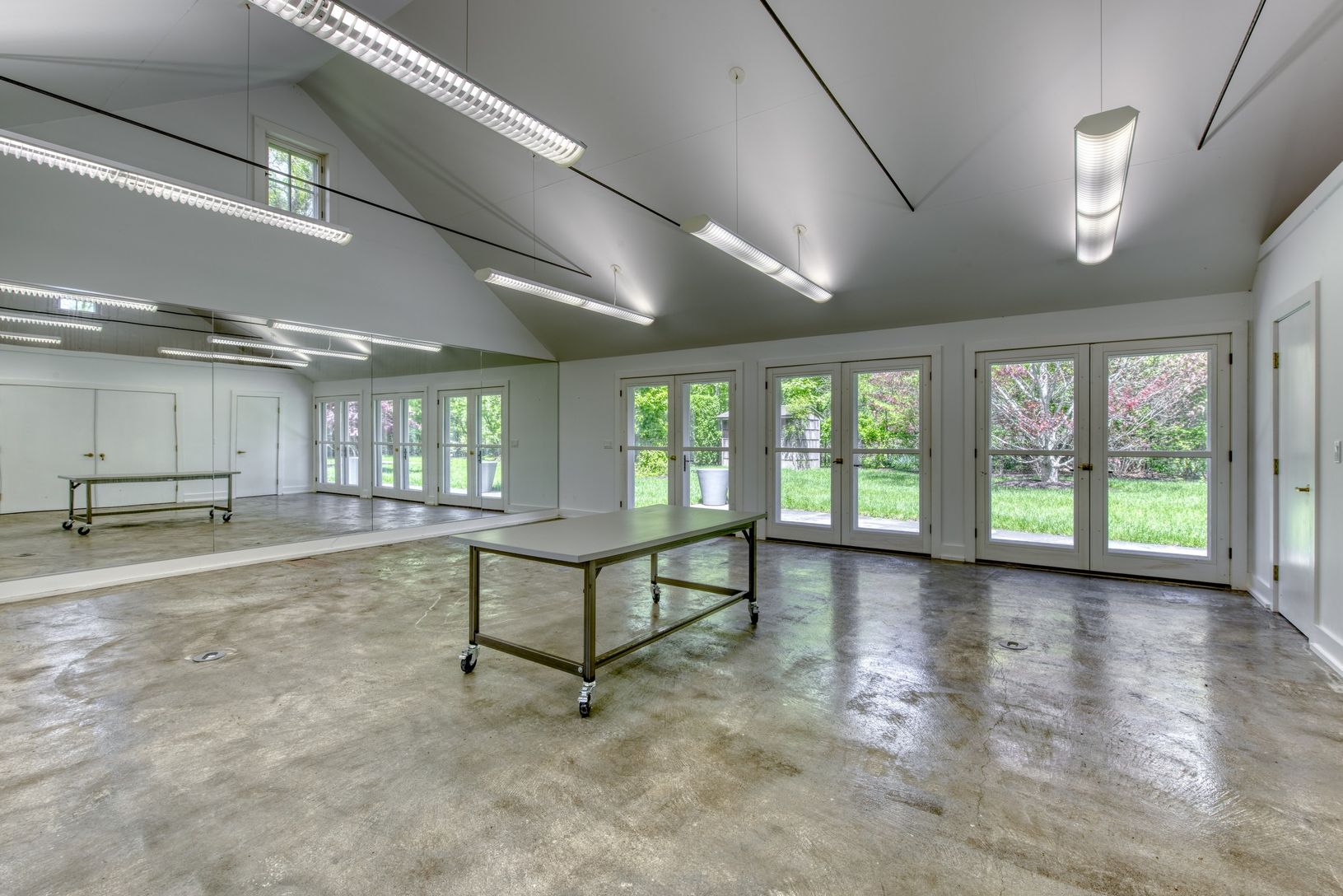  pool house with radiant heat