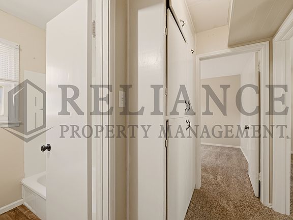 3rd image of 4546 S Osage Ave