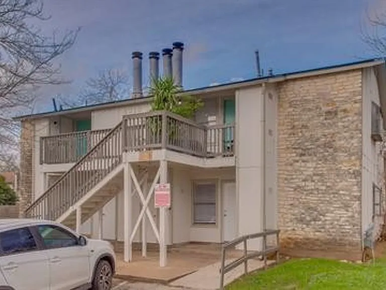 2310 Rachael Court — Photo 2