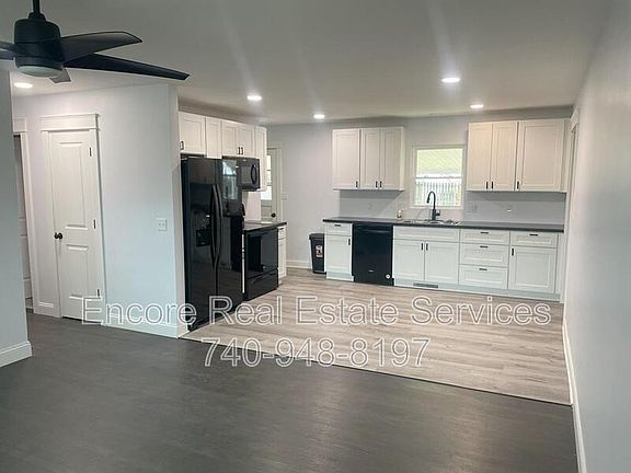 4th image of 984 Cleveland Ave