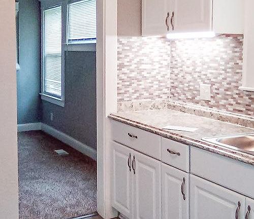 4th image of 3843 Chestnut Ave