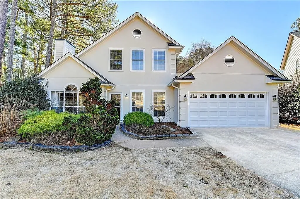 320 Pine Isle Ct — Photo 1