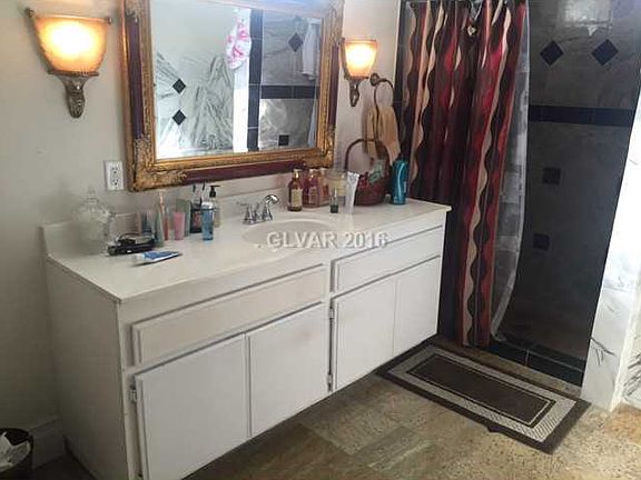 5th image of 2318 Poplar Ave