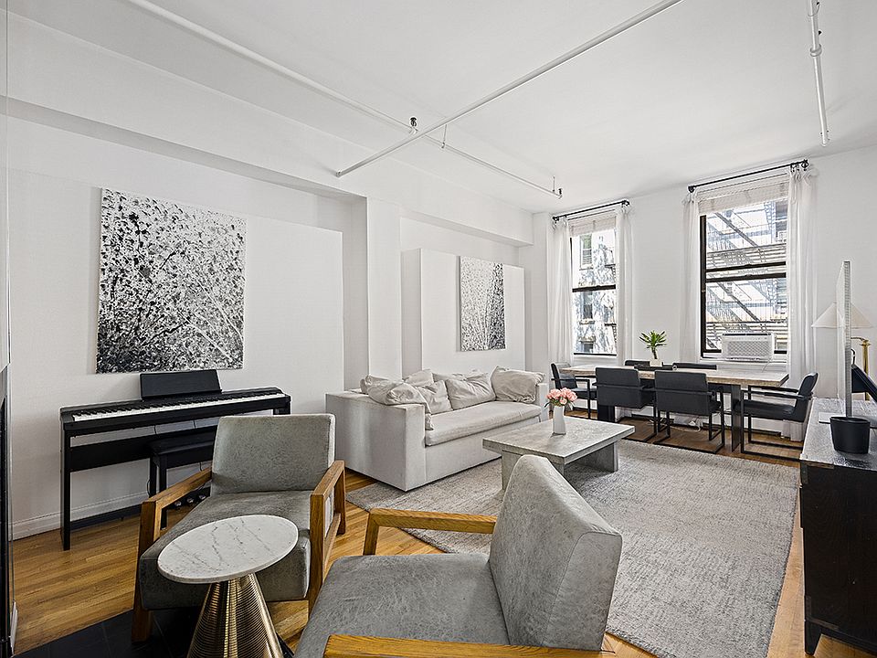 1st image of 426 W Broadway APT 3B