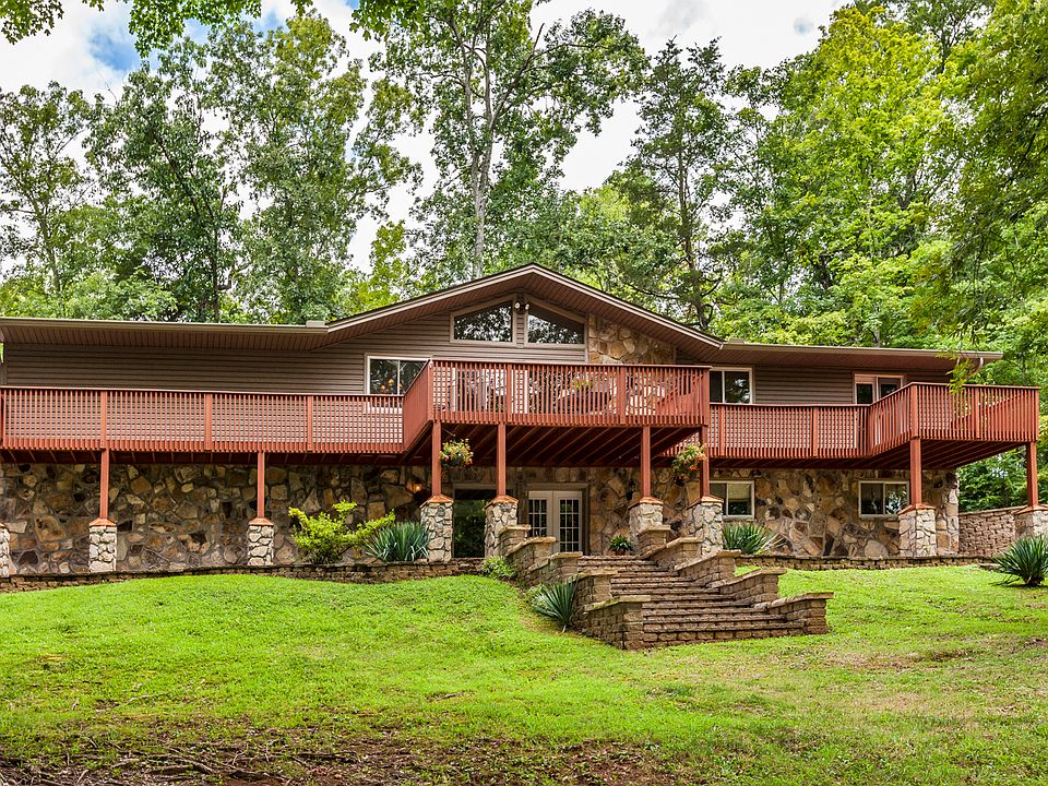 1st image of 8933 Hickory Hill Ln