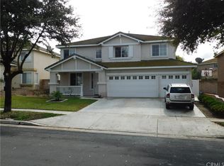 955 Hemingway Dr, Corona, CA 92878