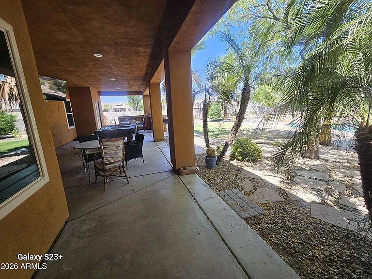 5118 W Winston Dr — Photo 11