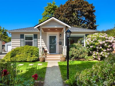 9713 33rd Avenue SW, Seattle, WA, 98126