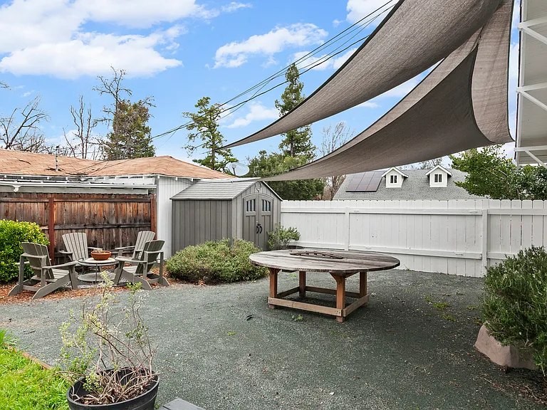 17480 Pine St — Photo 23