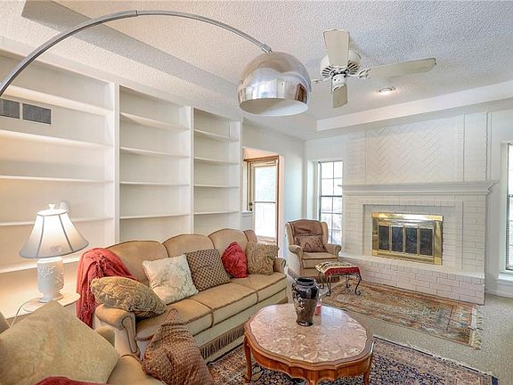 5th image of 3710 NE Chapel Dr