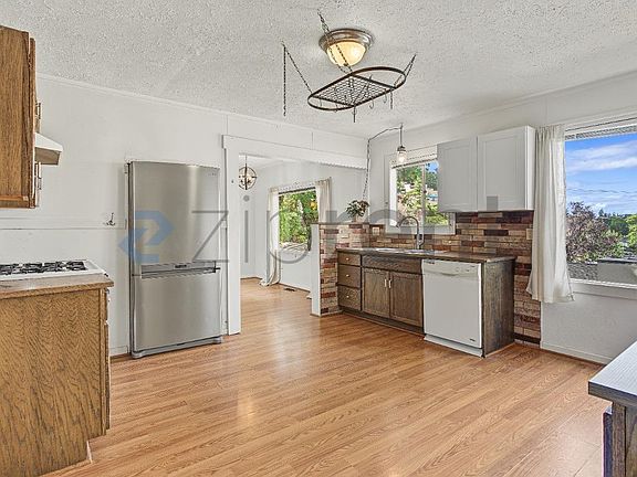 4th image of 3825 S West View Point Ter #A
