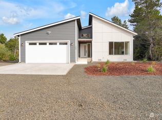 368 S Wynoochee Dr SW, Ocean Shores, WA 98569