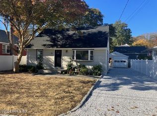 36 Hollow Wood Ln, Greenwich, CT 06831