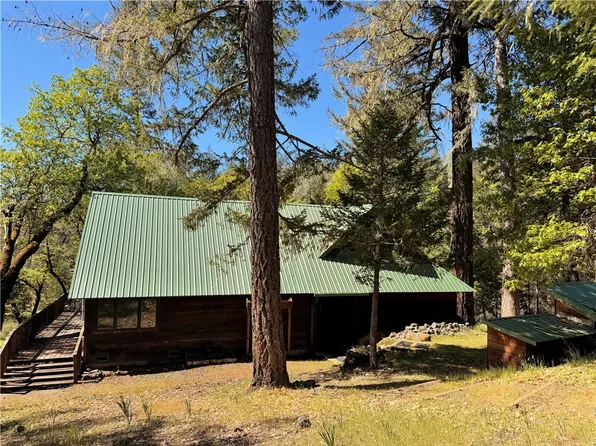 3269 Muir Ln, Potter Valley, CA 95469