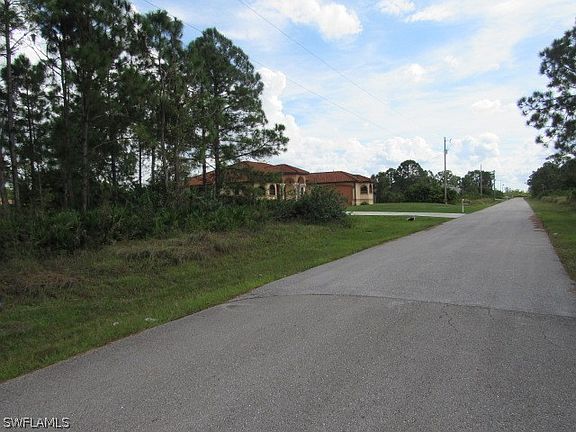 3rd image of 821 Lee Ave