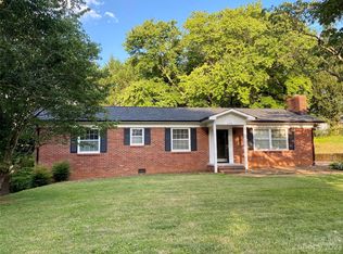 2128 6th St NW, Hickory, NC 28601
