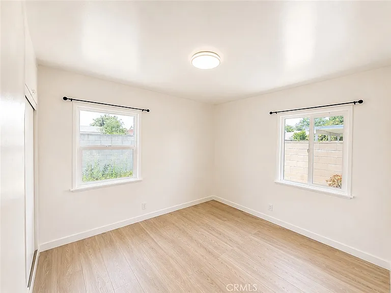 5315 Golden West Ave — Photo 8