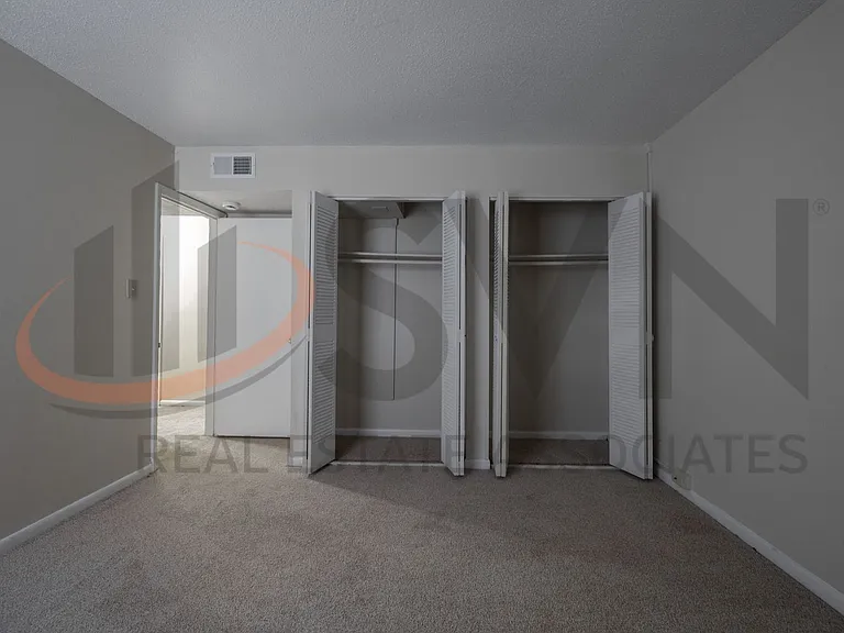 500 Umstead Dr #104E — Photo 12