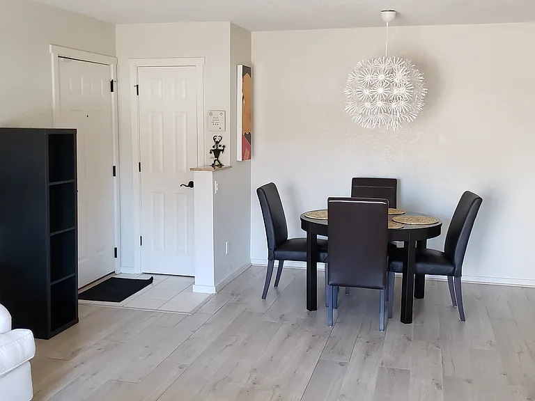 601 W San Mateo Rd #116 — Photo 6