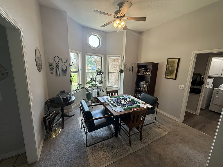 420 Primrose Ave — Photo 4