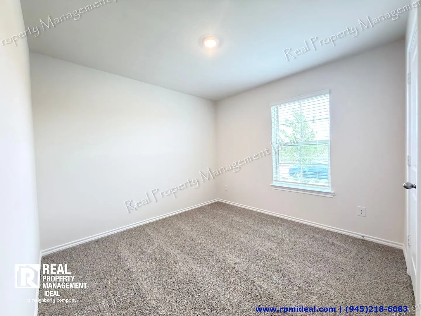 4 bed, 3.0 bath, 2090 sqft, $2,199 — Photo 4