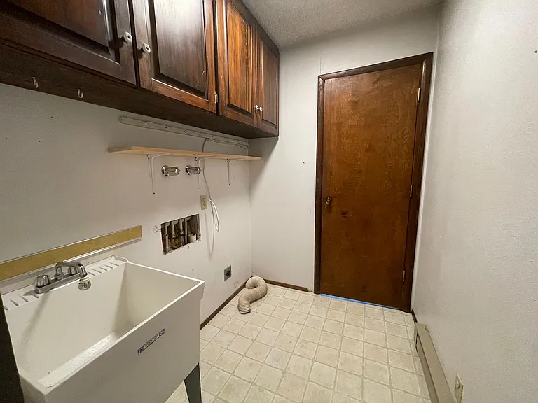 3020 W Shasta Ave — Photo 12