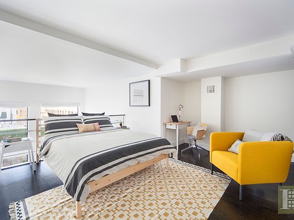 4th image of 346 Bond St #2B