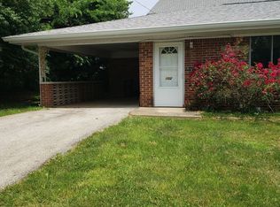 102 S Yancy Ln, Bloomington, IN 47404