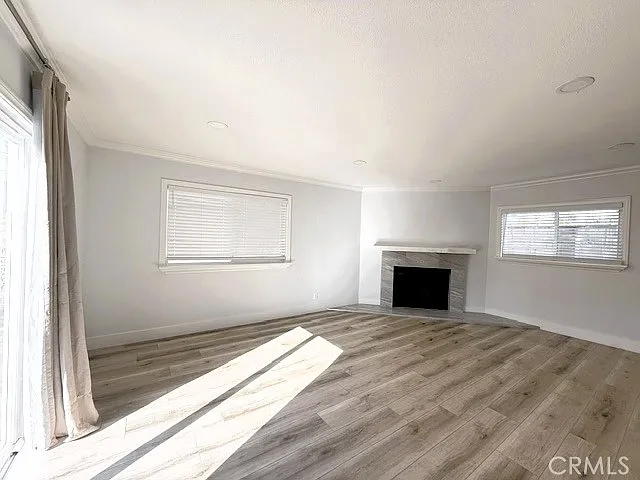 3 bed, 1440 sqft, $4,200 — Photo 2