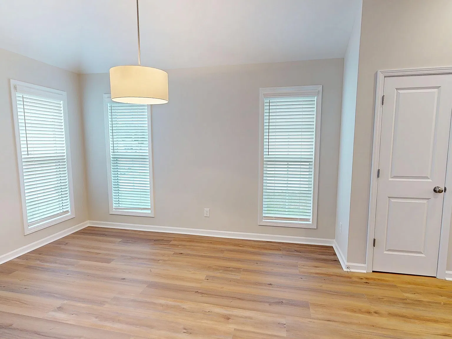9529 Dakota Drive - 1 — Photo 3