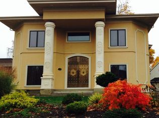 5099 Rockledge Dr, Clarence, NY 14031