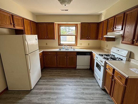 3rd image of 917 E Glen Park Ave #1