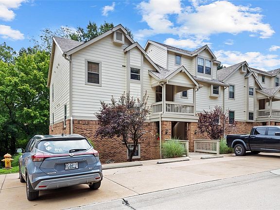 3rd image of 12948 Bryce Canyon Dr APT A
