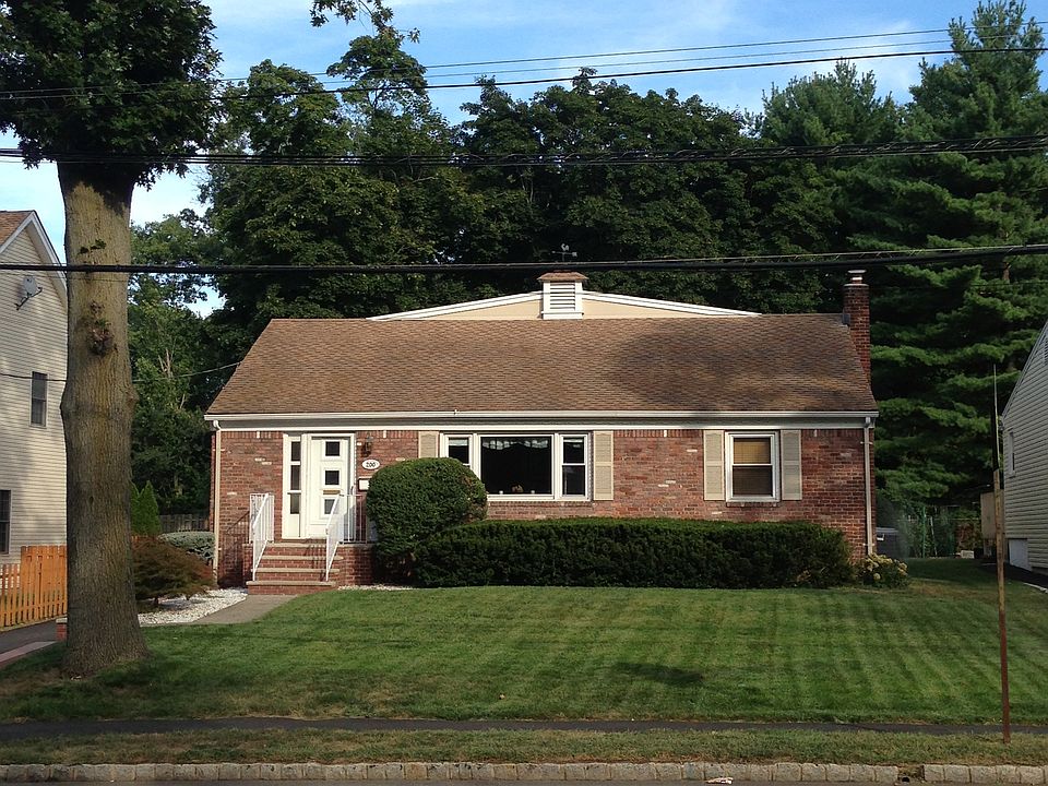 1st image of 200 N Livingston Ave